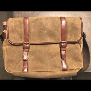 Fossil Premium Leather messenger bag
